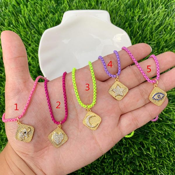 Colares Pingente Delicada Forma Quadrada Embossing Cobre Ouro Chapeado CZ Micro Paver Pandant Enamel Chap Chain Colar