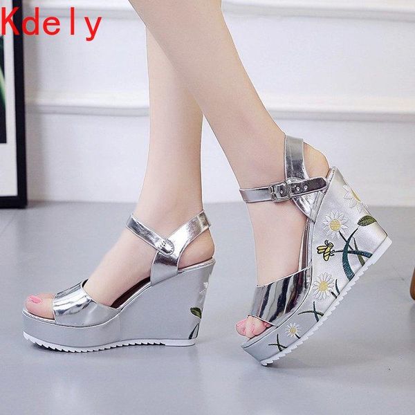 

sandals summer women's girl wedge fish mouth shoes blet buckle flat bottomed fashion woman 2021, Black
