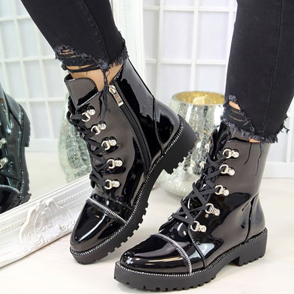 

2021 new women motorcycle autumn fashion patent pu round toe lace-up combat shoes ladies snow office boots dropshipping qjhc, Black