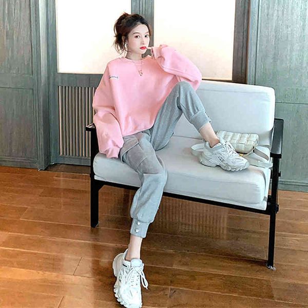 

leisure sports fashion suit female autumn and winter 2021 new pink sweater overalls korean student two-piece set, Gray