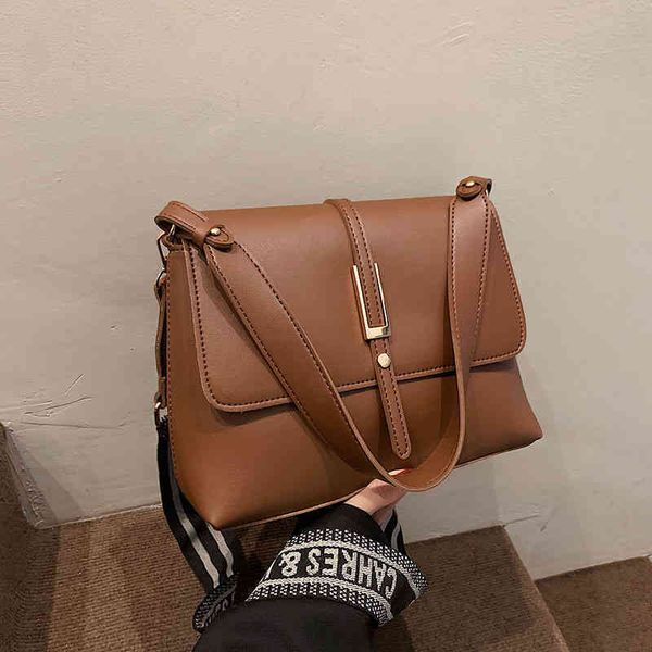 

2022 factory outlet fashion 221 women's bucket one shoulder messenger bag large capacity hand leather bag uqjs