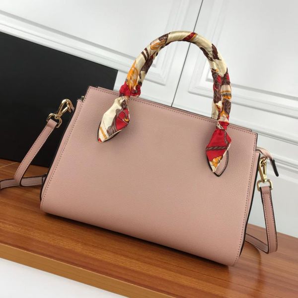 

fashion handbag evening bag luxury designer business bag messenger leather shoulder material style design 9879 chpfb