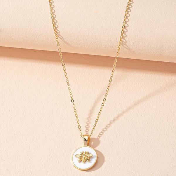 

pendant necklaces tarcliy retro simple bee necklace white enamel round coin clavicle chain fun insect design jewelry for women, Silver