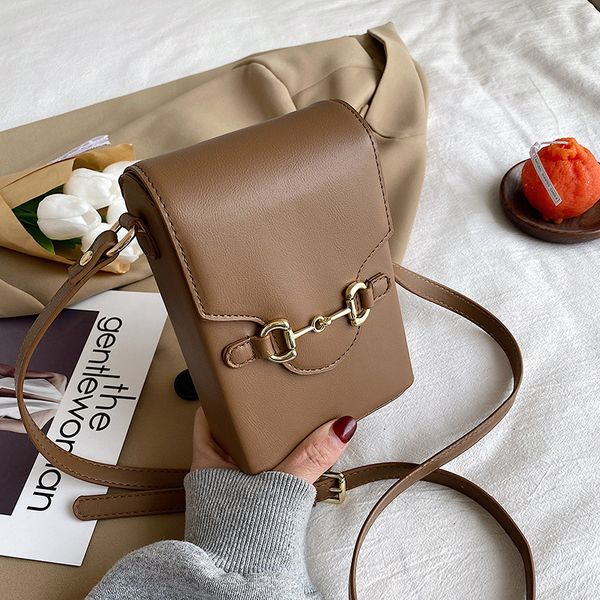

luxury design handbag mobile phone bag small female 2021 new ins super fire 1955 horse clasp solid color satchel zero wallet, Red;black
