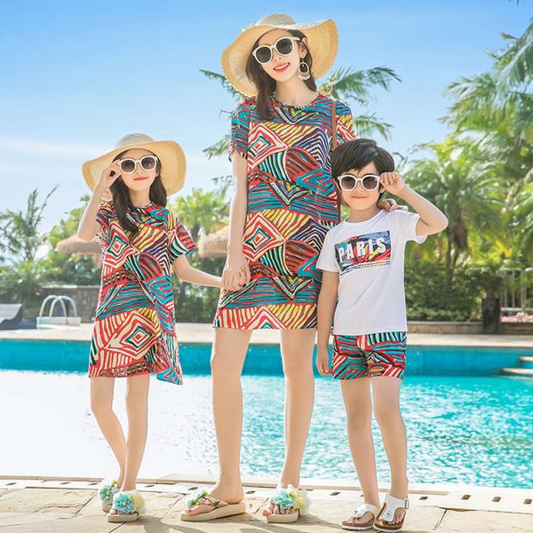 

daughter parent child summer 2021 beach holiday mother drs casual family three short sleeve home, Blue