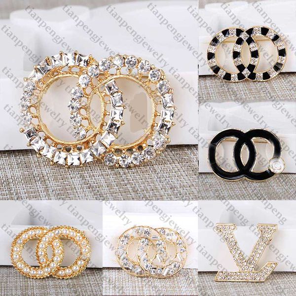 

new jewelry designer brooch famous letter diamond brooches pin tassel women brooch fashion clothing decoration special offer, Gray