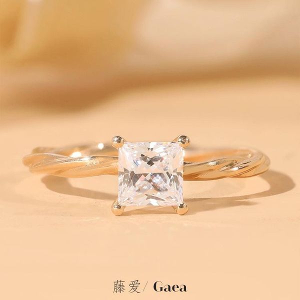 

wedding rings simple 1-carat mozambique stone retro square four-claw ring, rattan love gold diamond ring girl, Slivery;golden