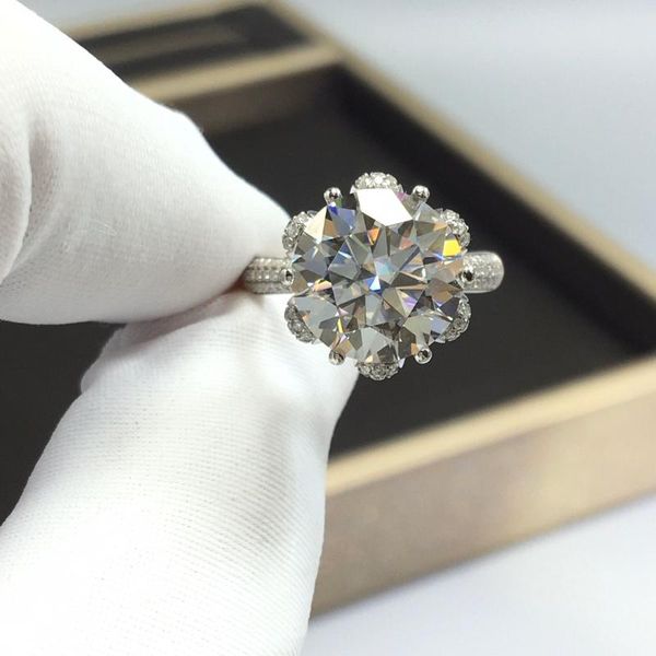 

cluster rings gra certificated solid 18k gold 11.0mm d color 5ct white moissanite gemstones for women fine presents, Golden;silver