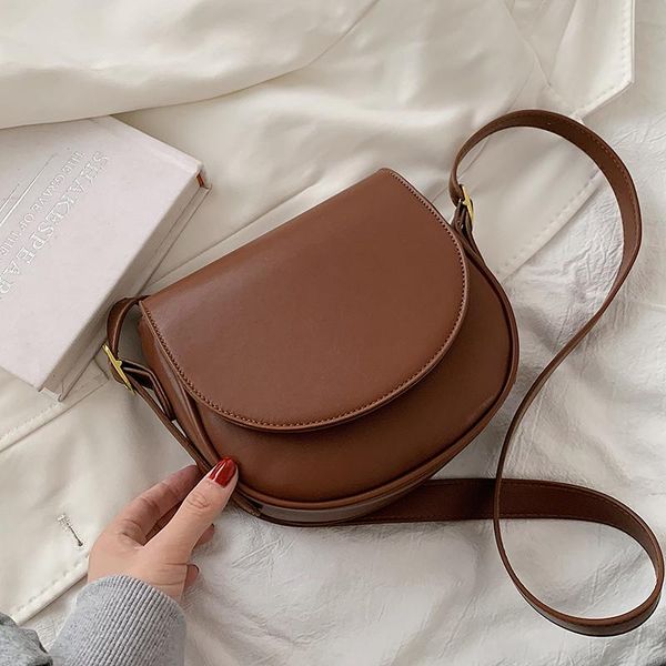 

shoulder bags niche design autumn/winter retro bag 2021 female ins messenger senior saddle width: 19cm