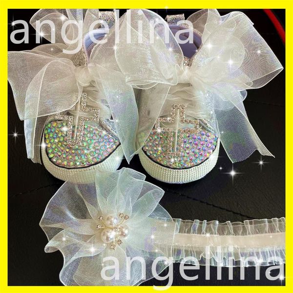

2021 baby girls handmade centennial baby canvas shoes luxury shining pearl decoration shoes girl baptism