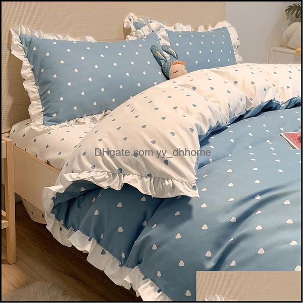 Set di biancheria da letto Forniture Tessili per la casa Abito da quattro pezzi in cotone lavato da giardino Stile principessa Copriletto trapuntato a forma di cuore per ragazze Set di tre pezzi Dro