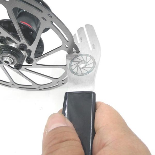 

tools metal bicycle disc brake wrench rotor alignment durable truing tool bike gap repairing anti-slip handle accessories