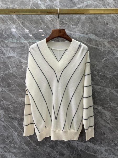 

2019 autumn & winter new fashion v-neck embroidery stripes cashmere 100% sweater1, White;black