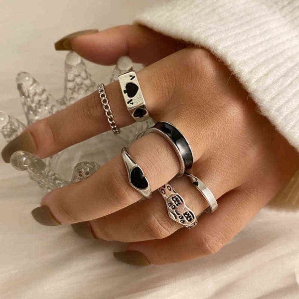 17KM Vintage Gothic Silver Color Face Heart Rings Set per donna Uomo Retro Animal Butterfly Snake Ring Personality Jewelry G1125