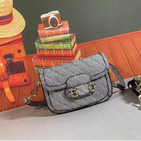 

classic real leather luxury saddle bags women crossbody designer bag for ladies handbags shoulder bags totes purses 20.5x14.5x5cm