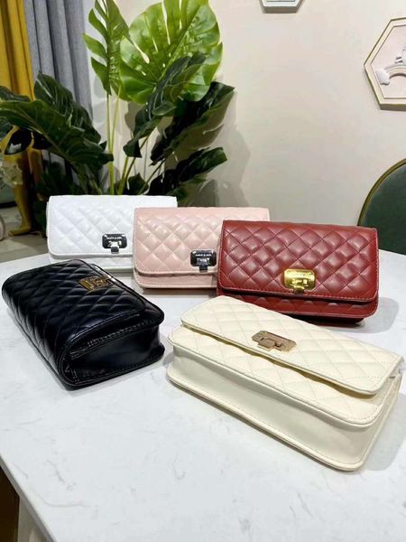 

female xiaoling lattice bag 70700460 metal chain women's single shoulder xiaoxiangfeng messenger