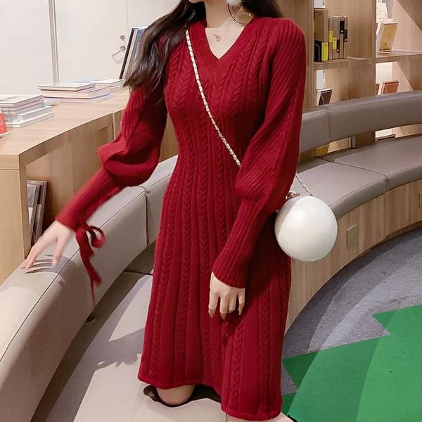 

autumn and winter gentle wind v-neck knitted dress feminine versatile 2021 slim medium length sweater dress, Black;gray