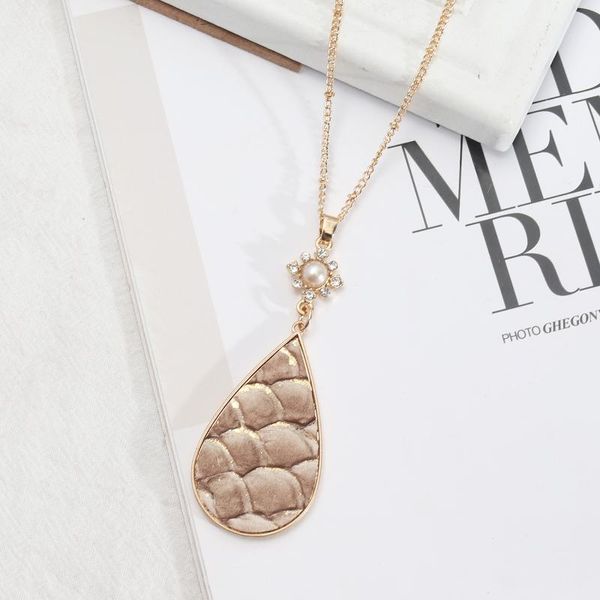 Colares pingentes de jóias ocidentais na moda Snakeskin Leopard Leardrop de couro longa cadeia para mulheres