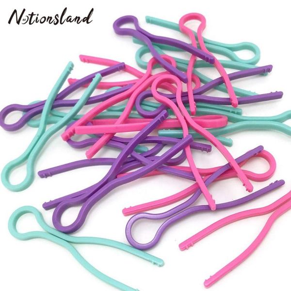 

20/30pcs bobbin thread holders sewing machines matching thread spools organizing clip sewing accessory random color, Black