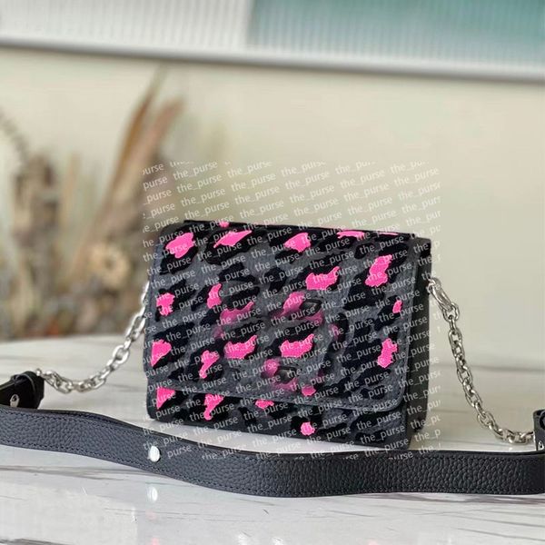 

cowhide leather shoulder bags wild print twist bag quality turnlock flap purses