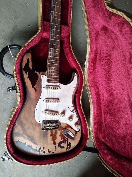 

1961 rory gallagher tribute heavy relic 3 tone sunburst electric guitar alder body aged pickguard vintage hardware tremolo bridge