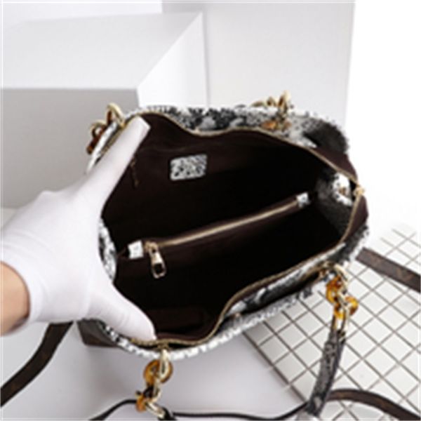 

brand designer luxury ogh0 m42866 one shoulder handbag with snake pattern women handbags iconic bags handles shoulder bags totes cross b
