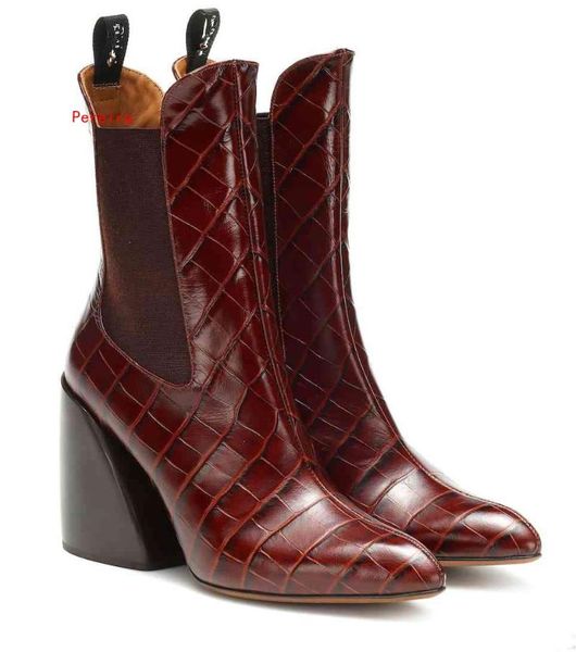 

boots 2021 women's leather platform ankle large size pure color snake print stitching women pointed zipper, Black