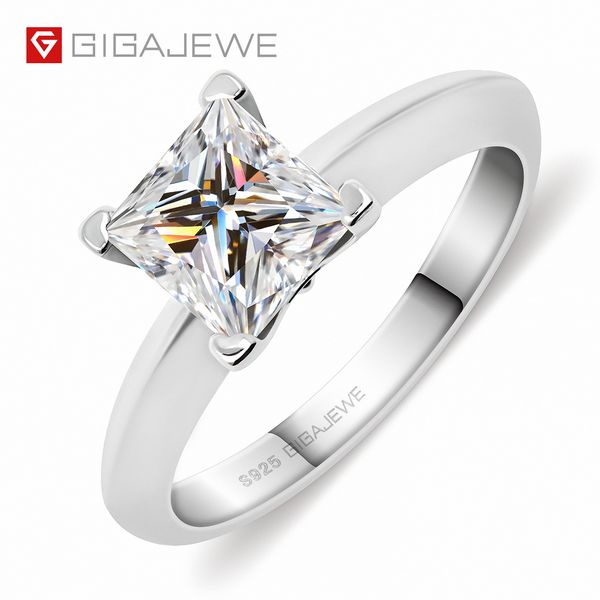 Gigajewe 1.2CT 6.0mm d Принцесса 18k Белое позолоченное кольцо 925 Серебряный моассанит Ювелирные Изделия Grilfriend Женщина подарок GMSR-004