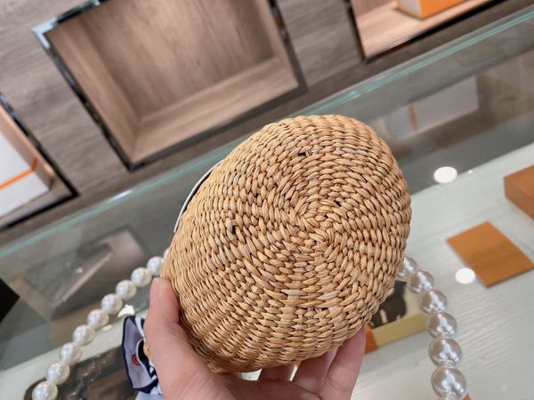 

pearl straw bag 2021 women fashion joker commuter high-capacity portable structure advanced package inclined across western style