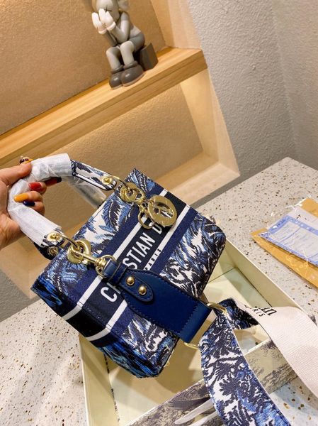 

luxury leather shoulder bag fashion women's classic brand handbags crossbody bags purse -d1752, Red;black