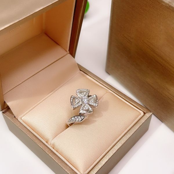 

designer women rings2021new fashion clear zircon rings for women girls gifts female engagement wedding cz crystal g9ff, Golden;silver