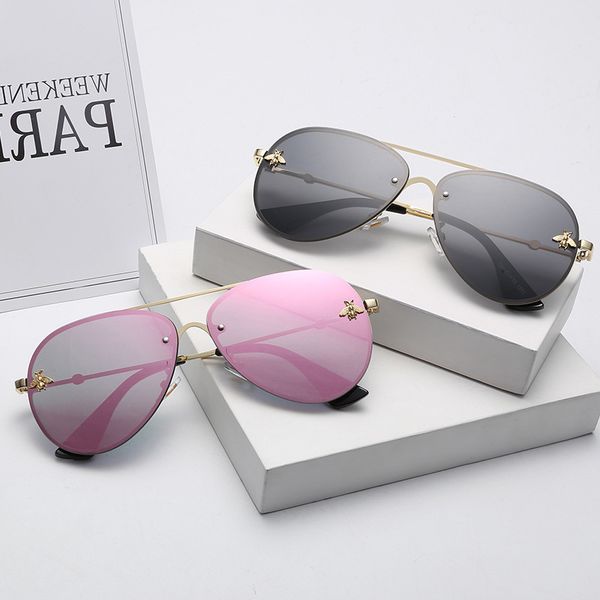 

New bee fashion sunglasses Fashion Star toad glasses large frame, White;black