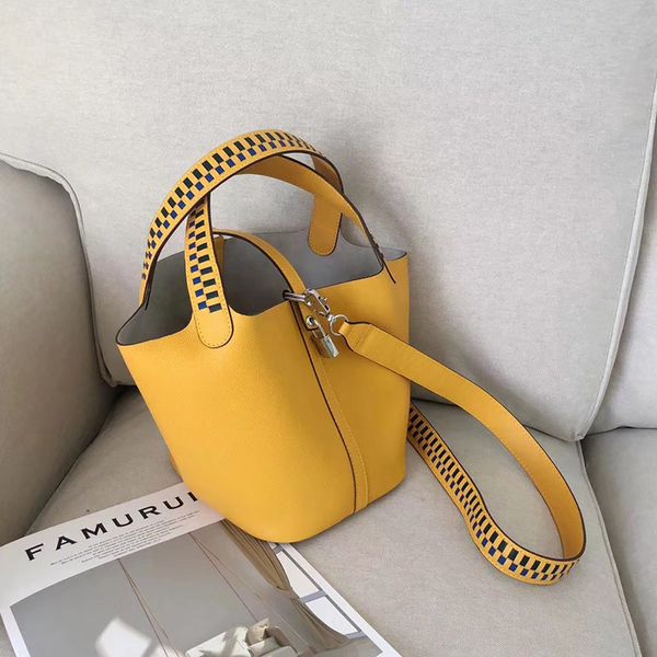 

70% off luxury handbag 2021 new cowhide basket shoulder bucket women's woven cross mother bag summer ah2r 9ldg
