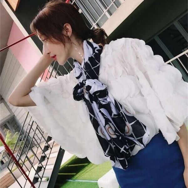 

liu tao's silk scarf is versatile in autumn and winter, Blue;black