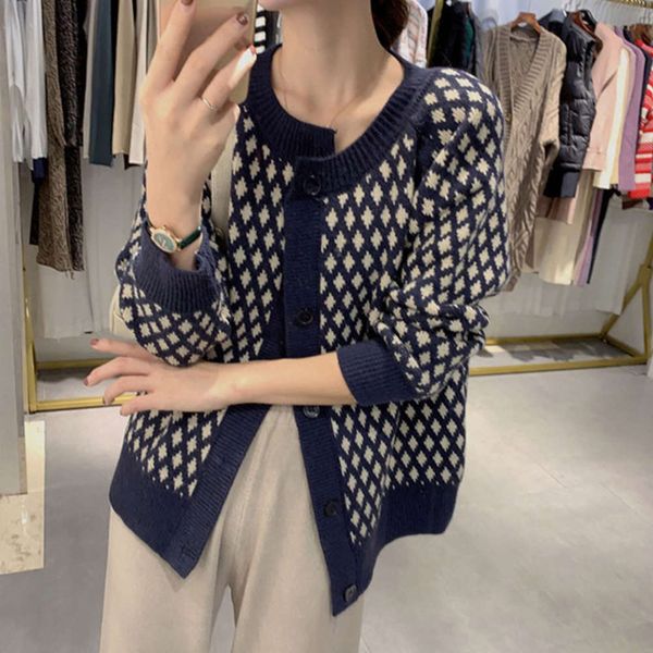 

spring and autumn leisure small cardigan long sleeve sweater coat, White;black