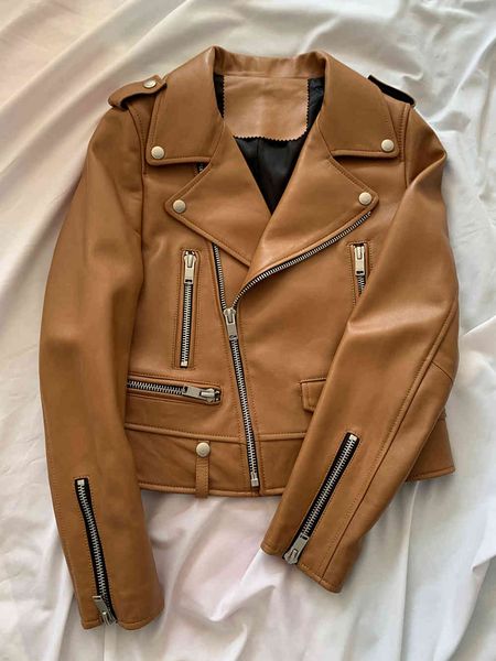 

women's fur coat, motorcycle close fitting sheep et, Black;brown