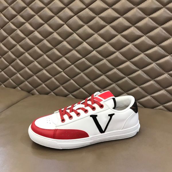 

designer low-cut limited casual sports men's shoes, first layer cowhide, luxurious, high-end, comfortable and breathable, size 38-45, Black