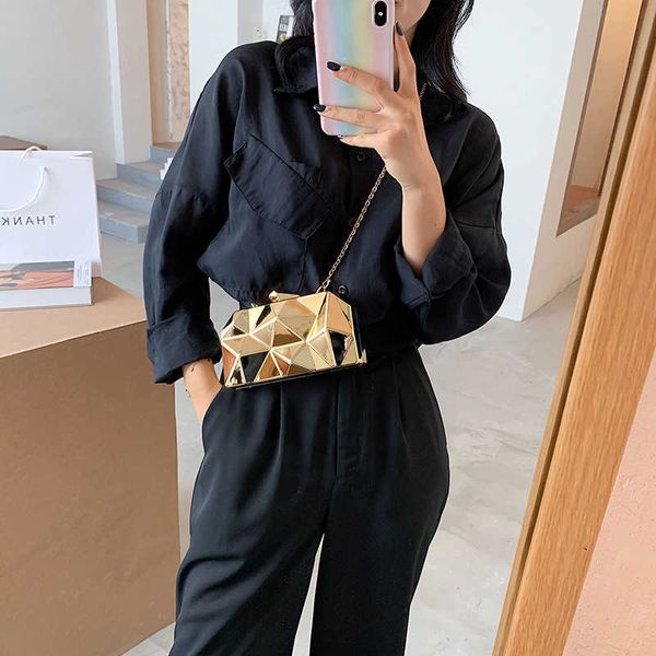 

diamond chain 2021 metal bag women's one shoulder banquet hand hold crossbody dinner bag