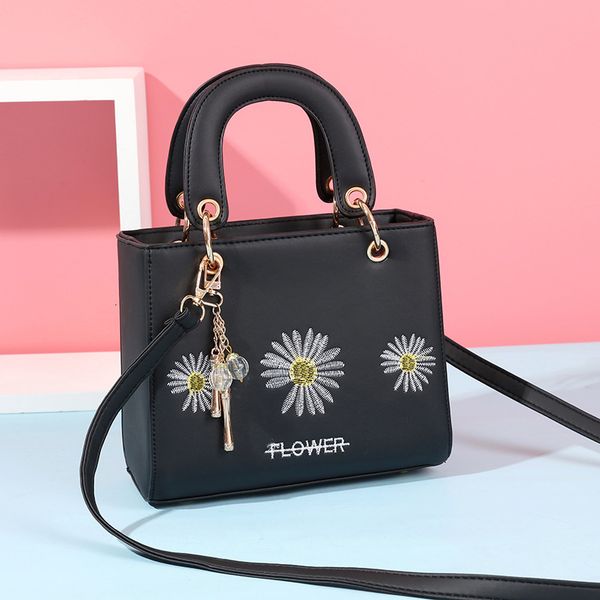 

handbag women's bag 2021 small fragrance daisy princess popular, Black;red