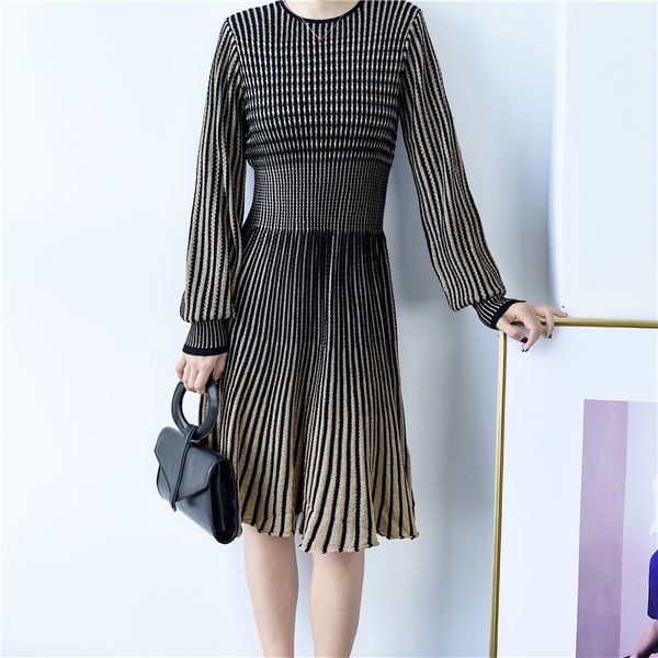 

2021 women new autumn wool knitted round neck waist j70h, Black;gray