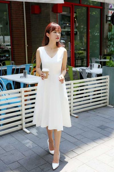 

luxury evening dress 2021 white sweet lady v-neck large hem slim, Black;gray