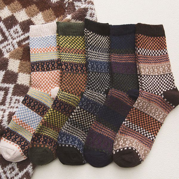 

winter streep wool casual fat mid sock business middle tube men socks new, Black