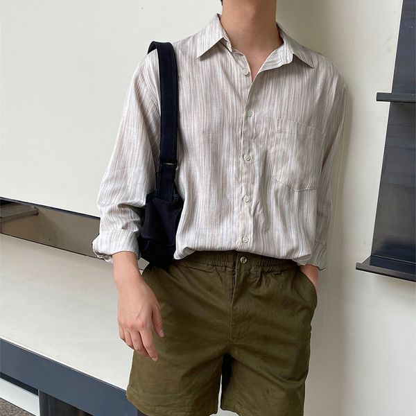 

2021 new spring summer thin striped fashion retro casual men streetwear long-sleeved shirts mens shirt 067d, White;black