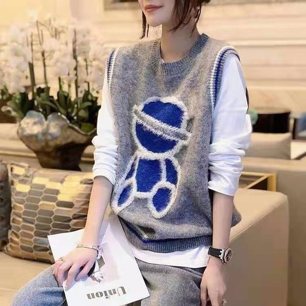 

2021 new korean style spring autumn sleeveless sweater 3d little bear vests for women fashion o-neck loose womens vest, White;black