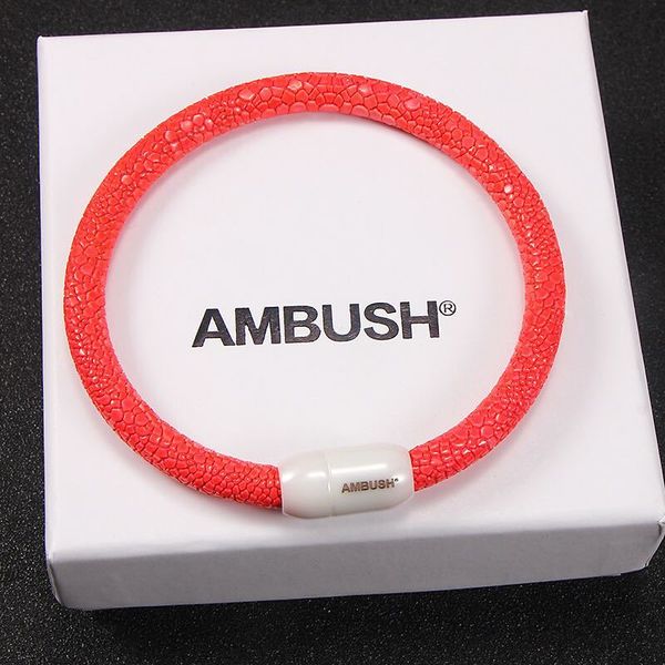 

2021 new bracelet contracted ceramic leather hand catenary high street hip hop ambush belt buckle ets0, Slivery;black