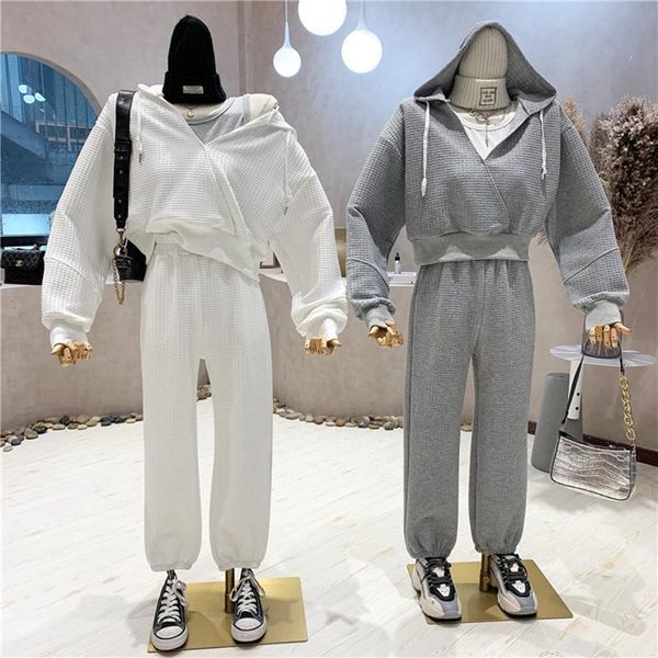 

women's two piece pants niche design clothing 2021 autumn chain decorative long sleeve t-shirt short slim top, White