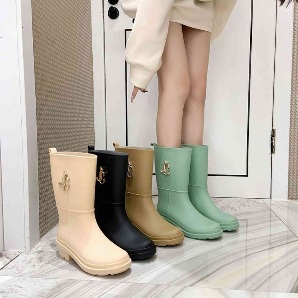 

rain sho 2021 fashion middle tube rain women's boots pvc water, Black
