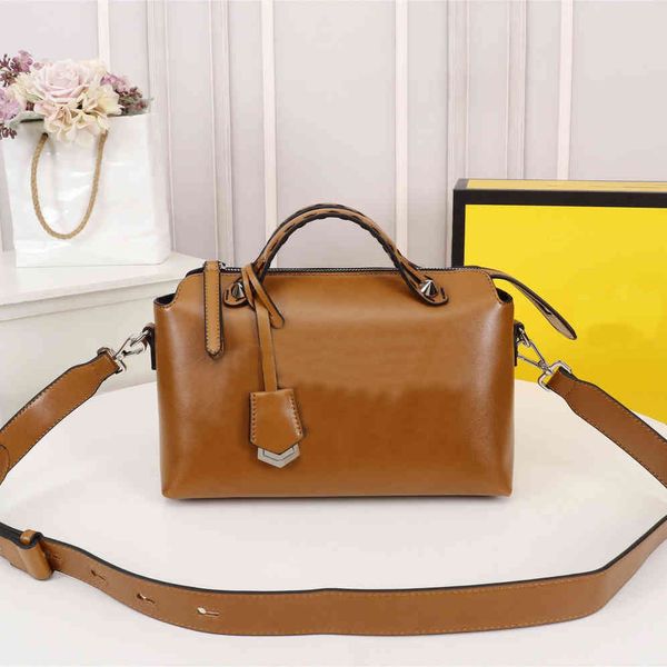 

2021 classic boston pillow bag designer vintage multicolor leather high capacity fashion trend women exquisite small handbag
