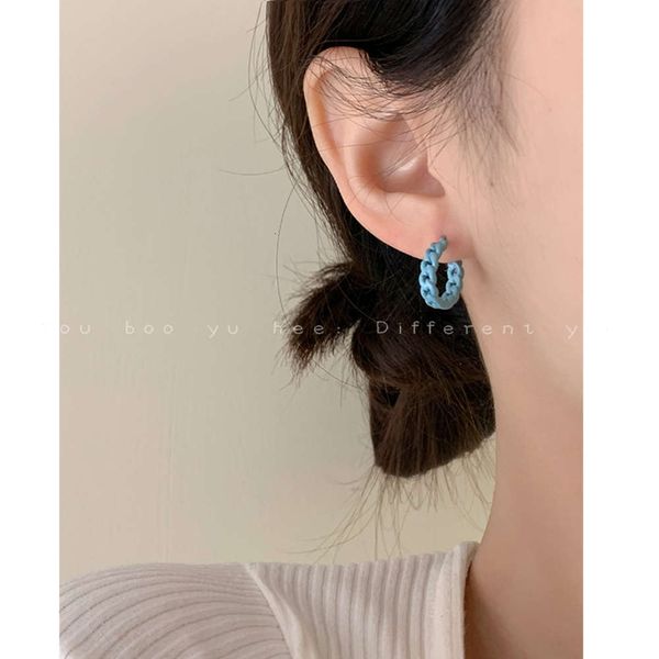 

simple gentle c-type earrings style sense girl small fresh