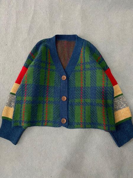 

british style autumn sweater jacket women's short loose loose retro hong kong flavor lazy wind hit color thick knitted cardigan, White